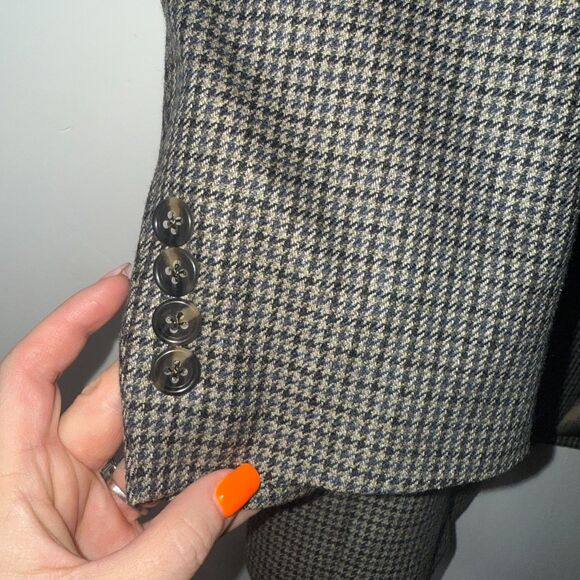 Vintage Burberry's Houndstooth Two Button Blazer - Navy/Brown 46R - Picture 4 of 10